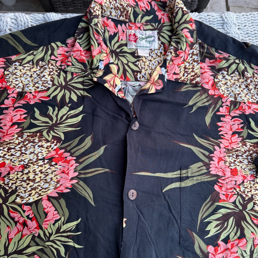 VTG Hilo Hattie Black Floral Pineapple Shirt Coconut Buttons Front Pocket 2XL‎